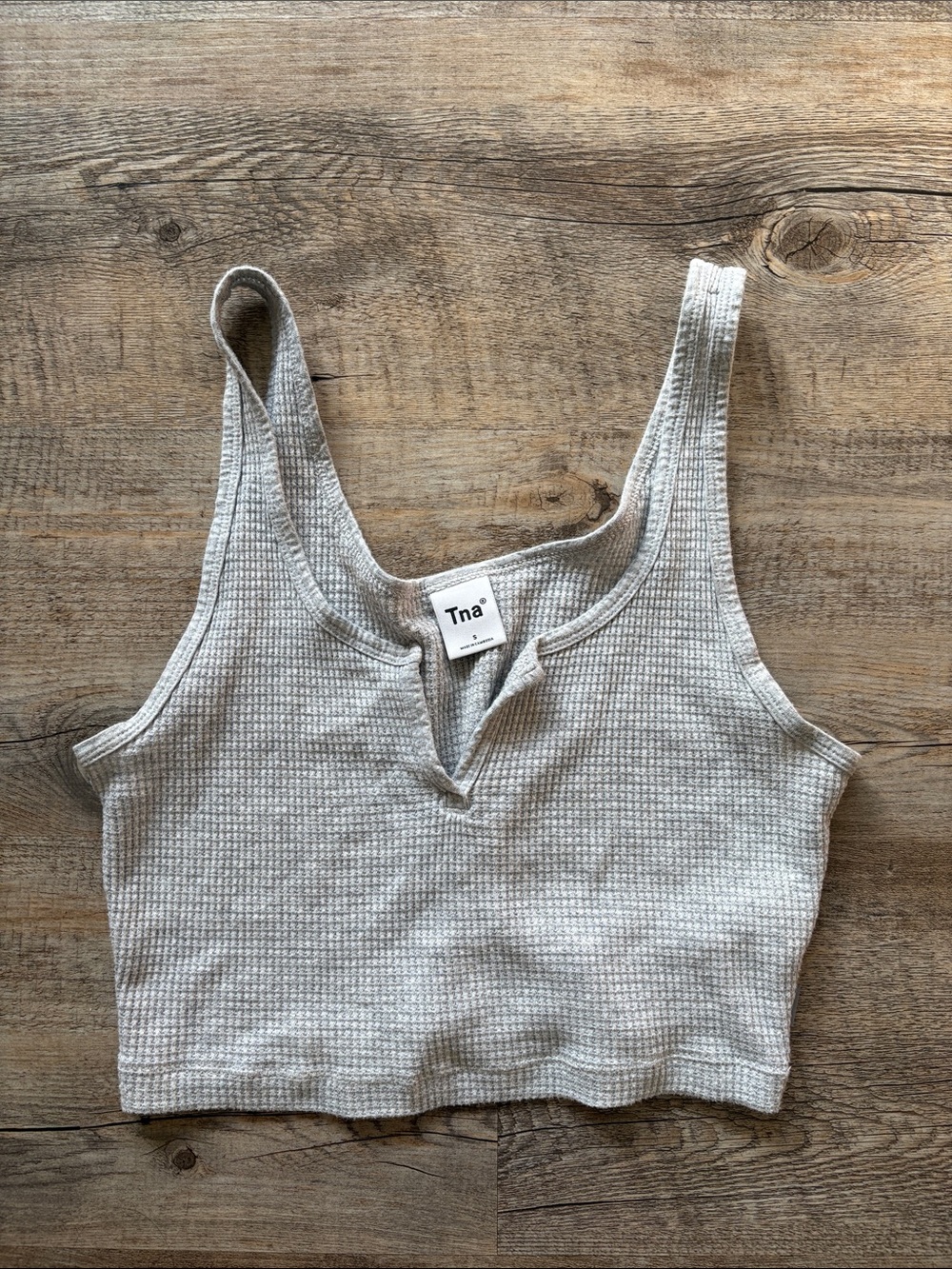 Aritzia Ribbed V-Notch Crop Tank Top — Light Gray